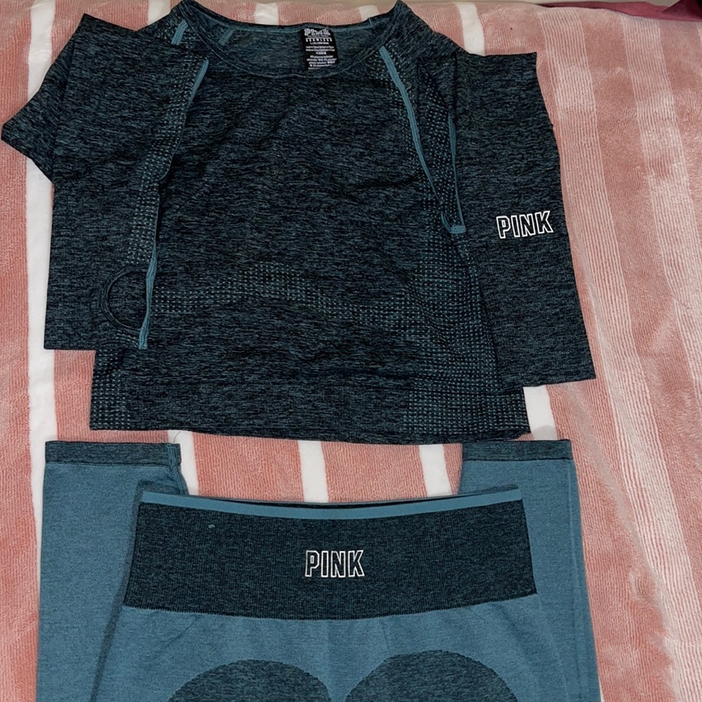VS Pink seamless leggings and long sleeve top q